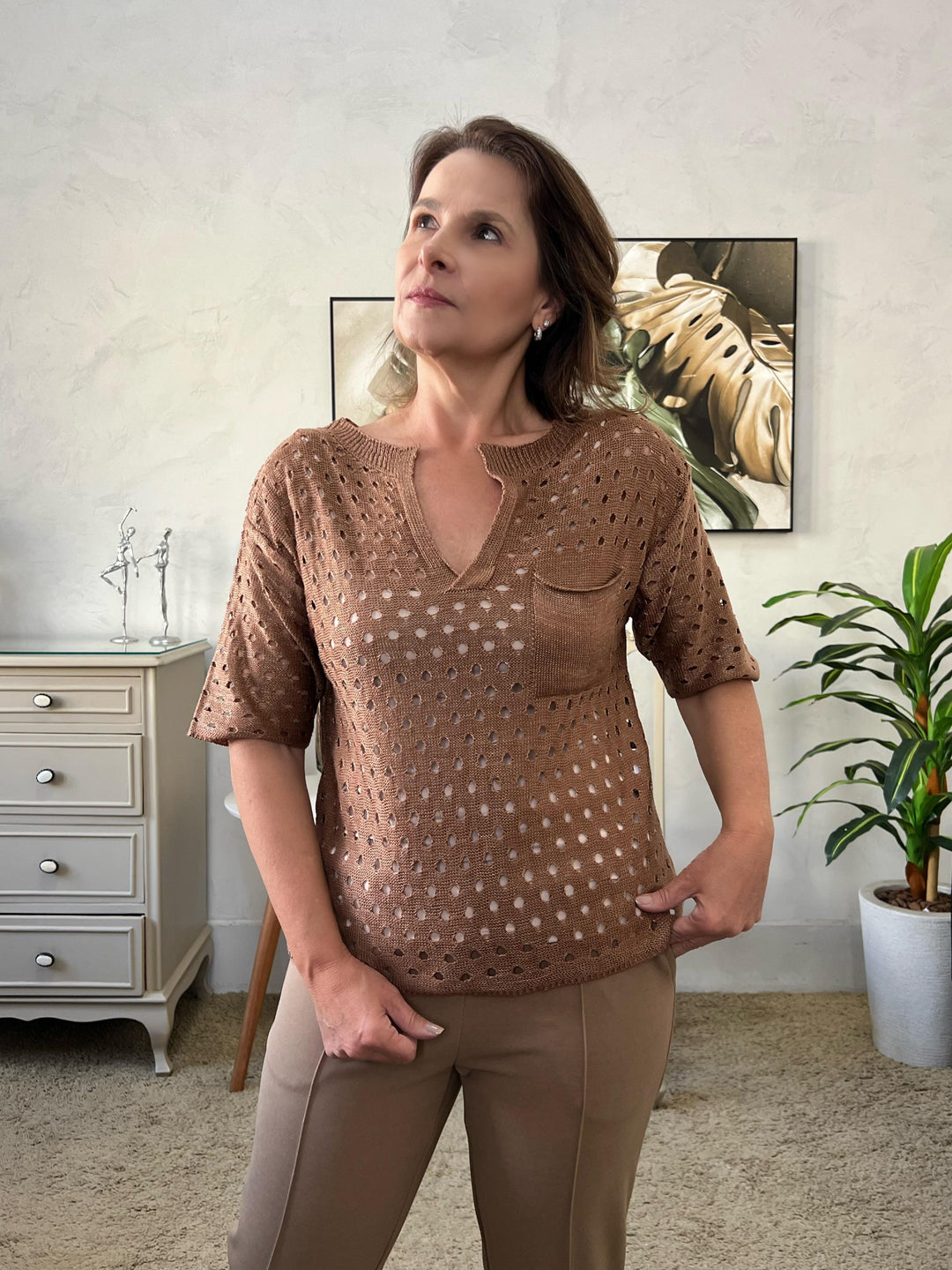 Blusa Tricot Manga Curta Gola V Chocolate - Maiana
