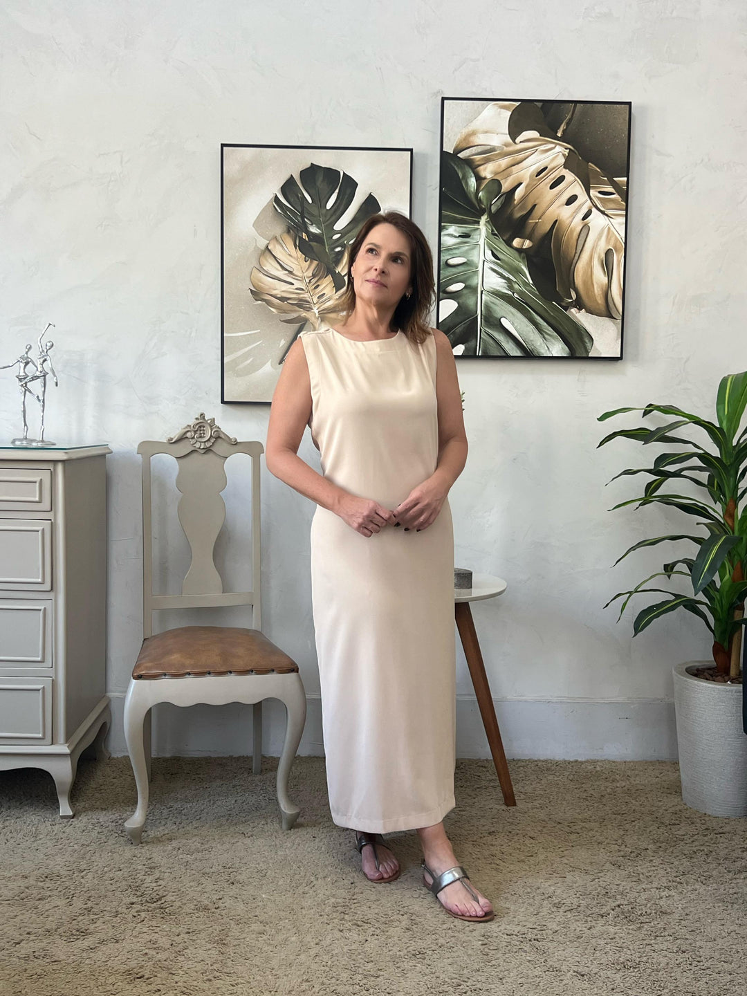 Vestido Midi Regata Botões no Ombro Bege - Julie