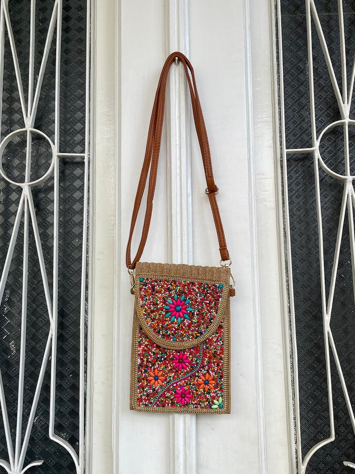 Bolsa Nanda Miçangas - Palha / Caramelo