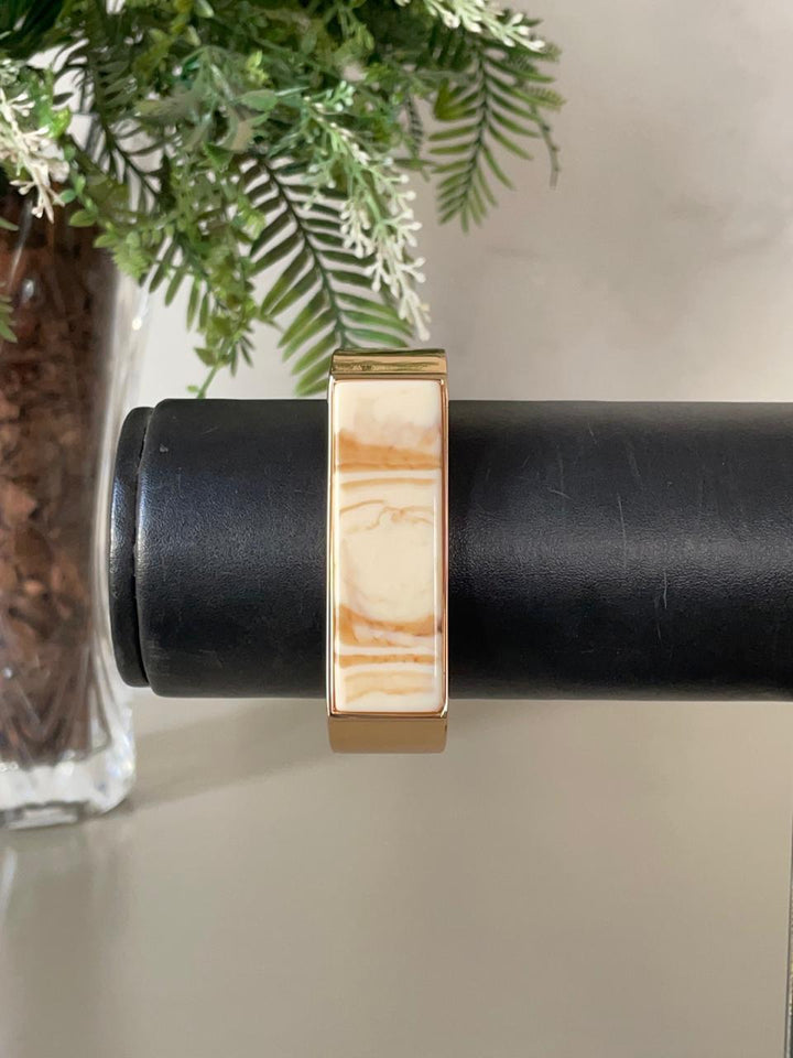 Bracelete Núbia com Pedra Mármore - Dourado