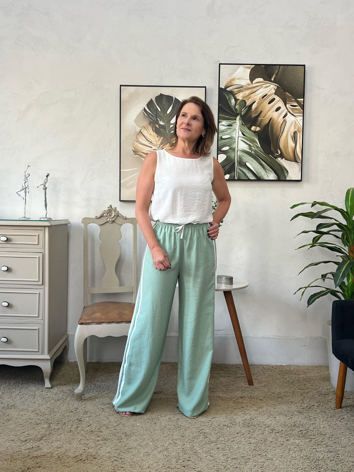 Calça Silvana com Listras Laterais - Verde