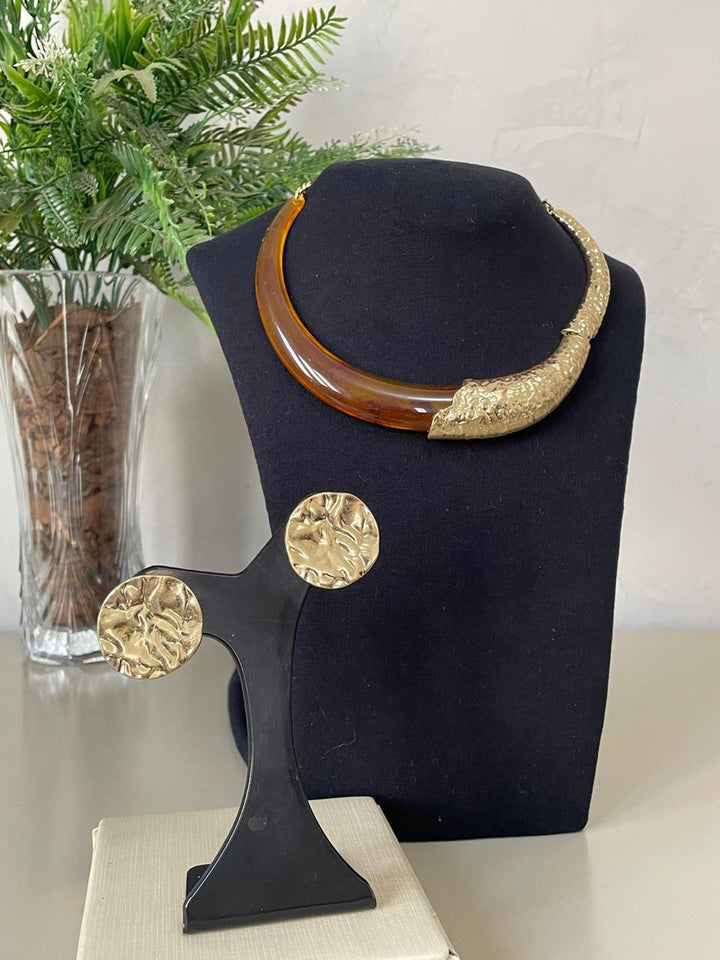 Conjunto Márcia Choker e Brinco - Resina /Dourado