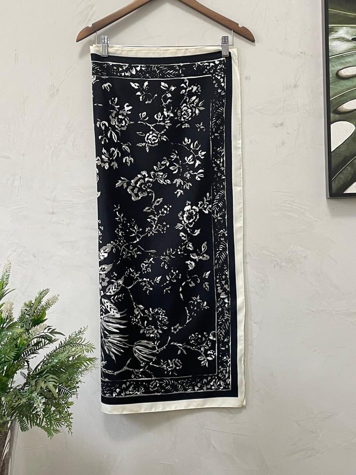 Lenço Simone Acetinado Estampado - Preto/Branco