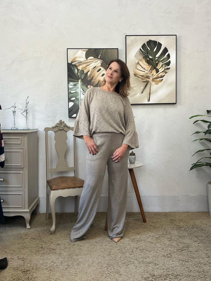 Conjunto Catarine em Tricot Blusa Manga Curta e Calça - Areia