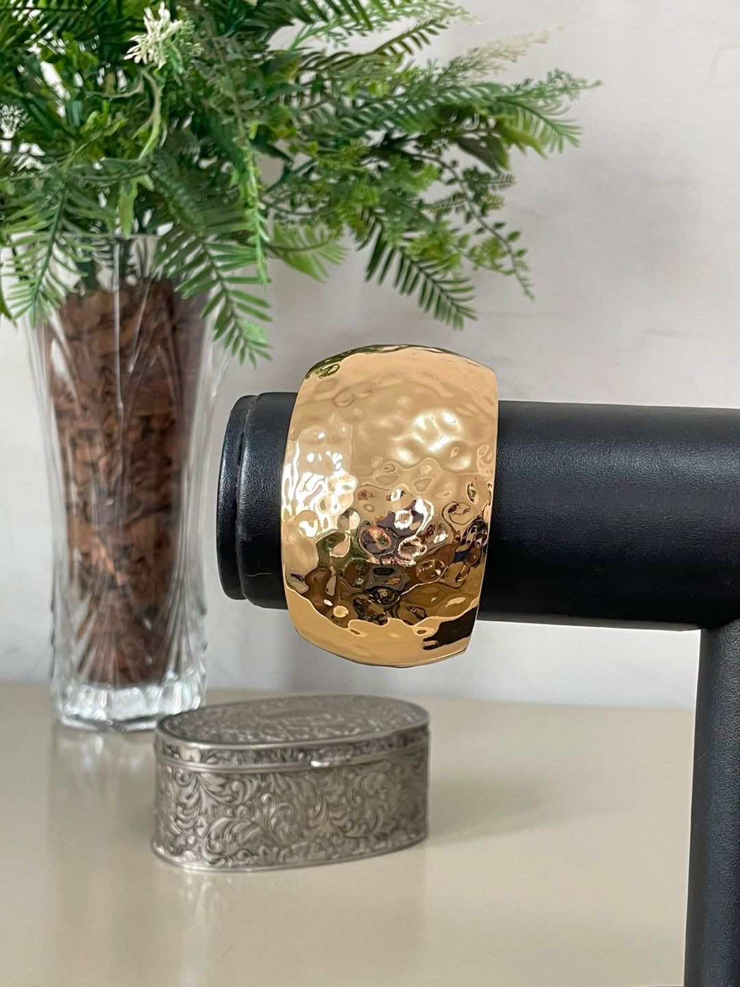 Bracelete Luna  Martelado - Dourado