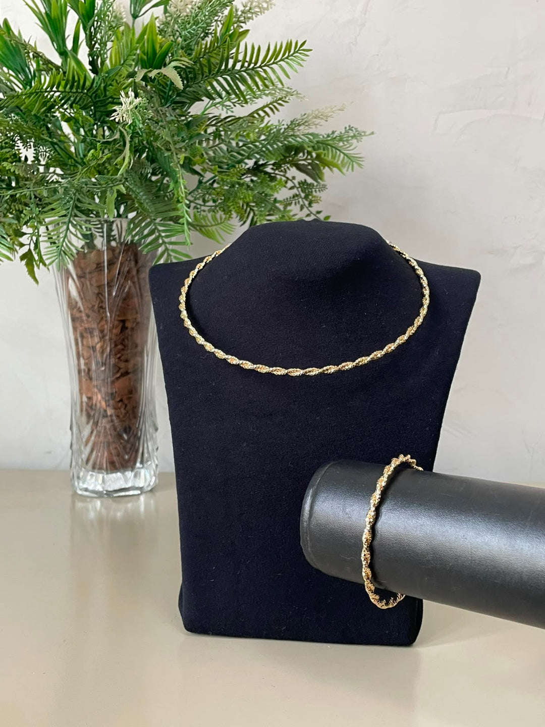 Conjunto Paula Choker e Bracelete - Dourado