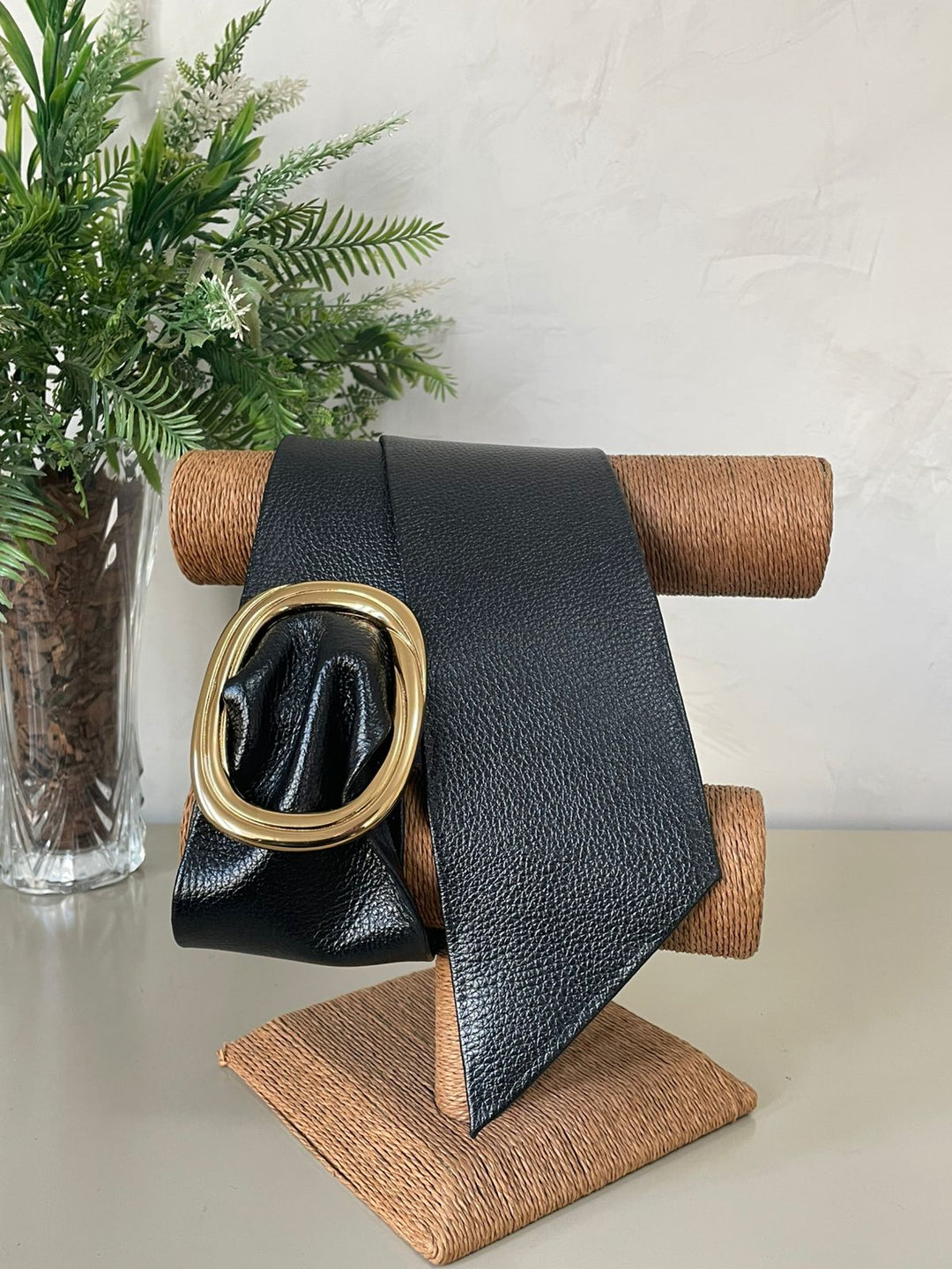 Cinto Esther Preto Fivela - Dourado