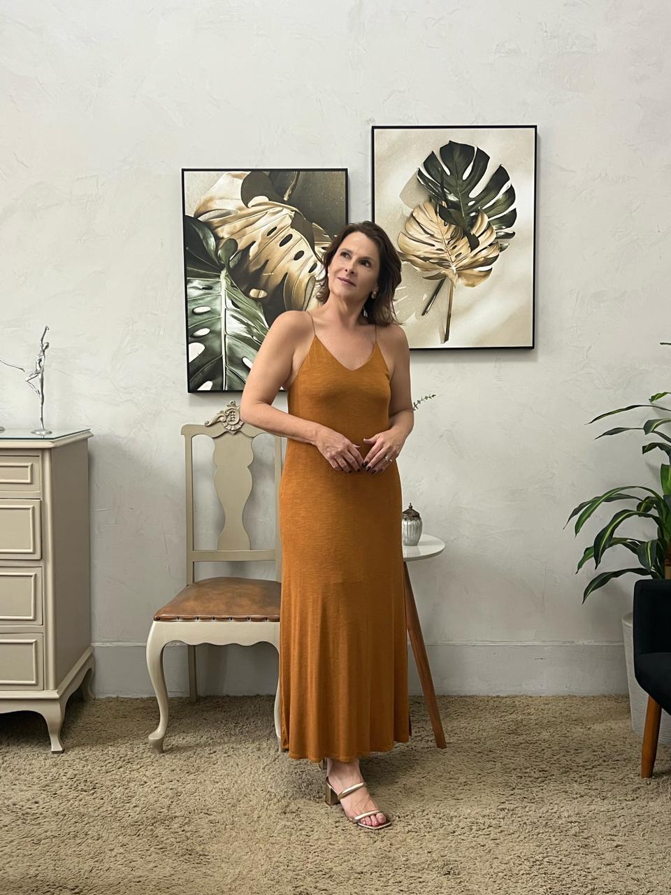 Vestido Leandra Longuete - Caramelo