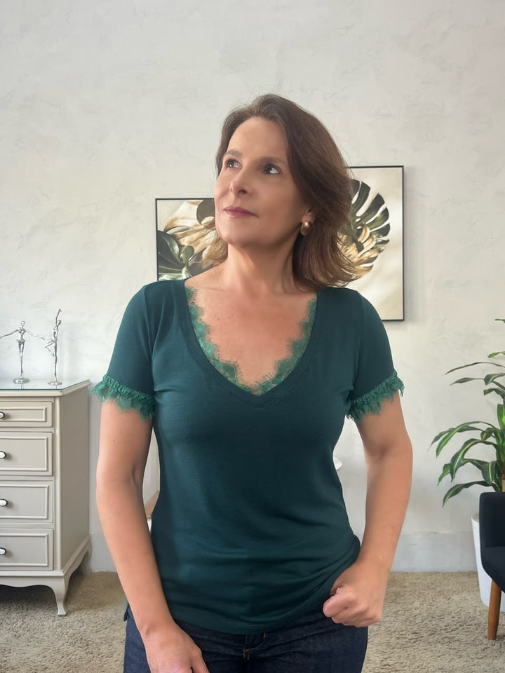 Tshirt Sara Básica - Renda Verde