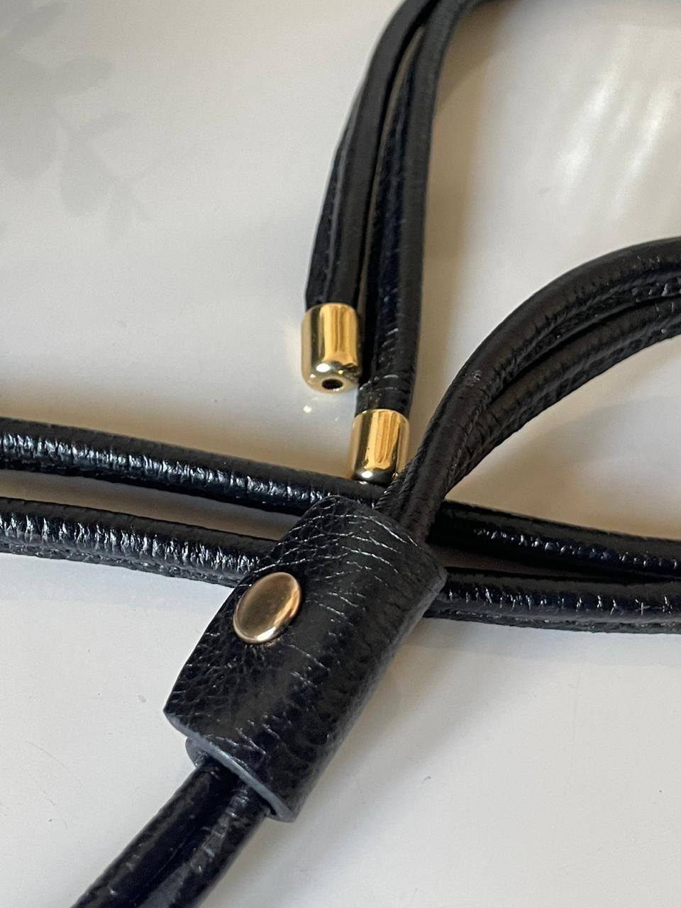 Acessório para Celular em Couro - Preto