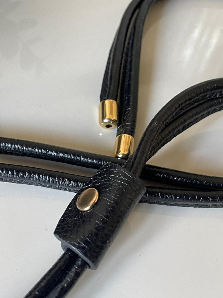Acessório para Celular em Couro - Preto