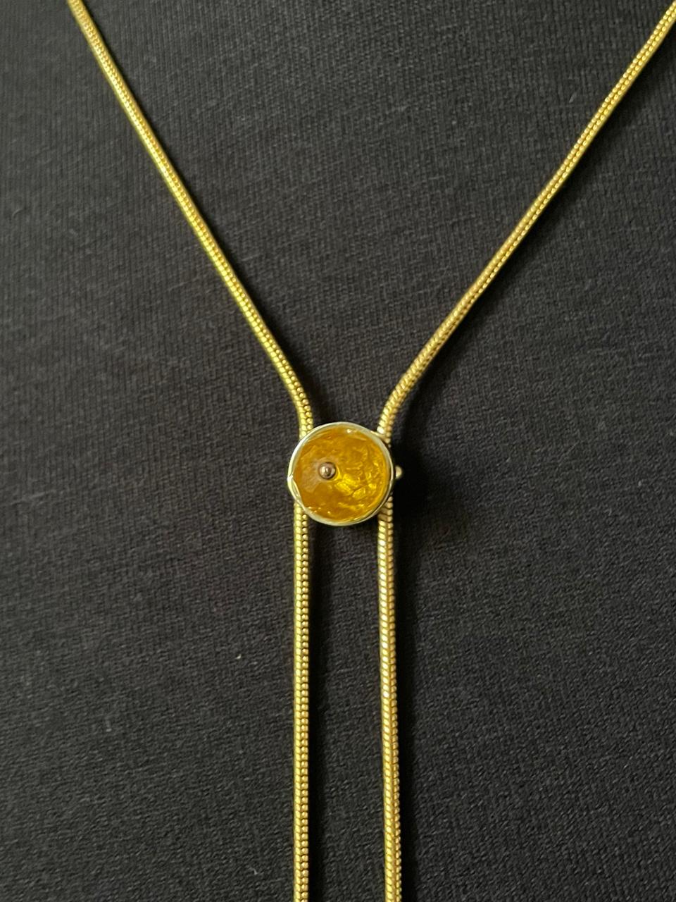 Colar Serena Âmbar Gravatinha - Dourado