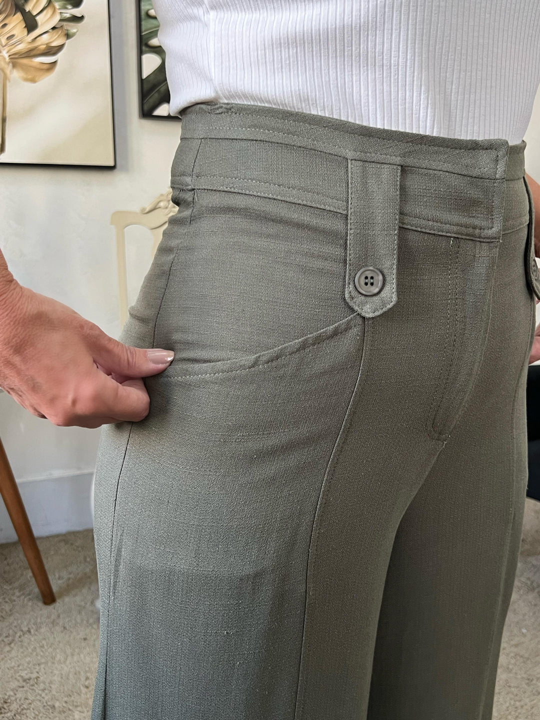 Calça Pantalona com Martingale Verde Musgo - Andressa