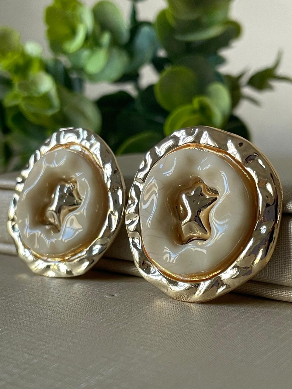 Brinco Carmen Marmorizado - Creme/Dourado