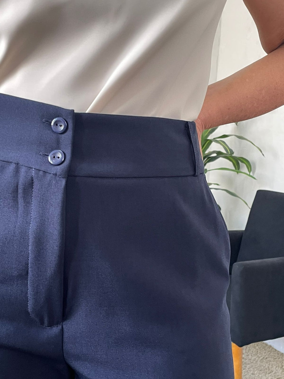 Calça Tereza Reta com Bolso - Marinho