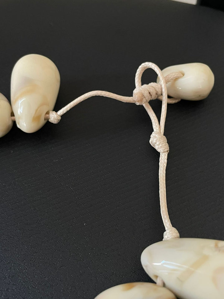 Colar Adriene em Resina - Marfim