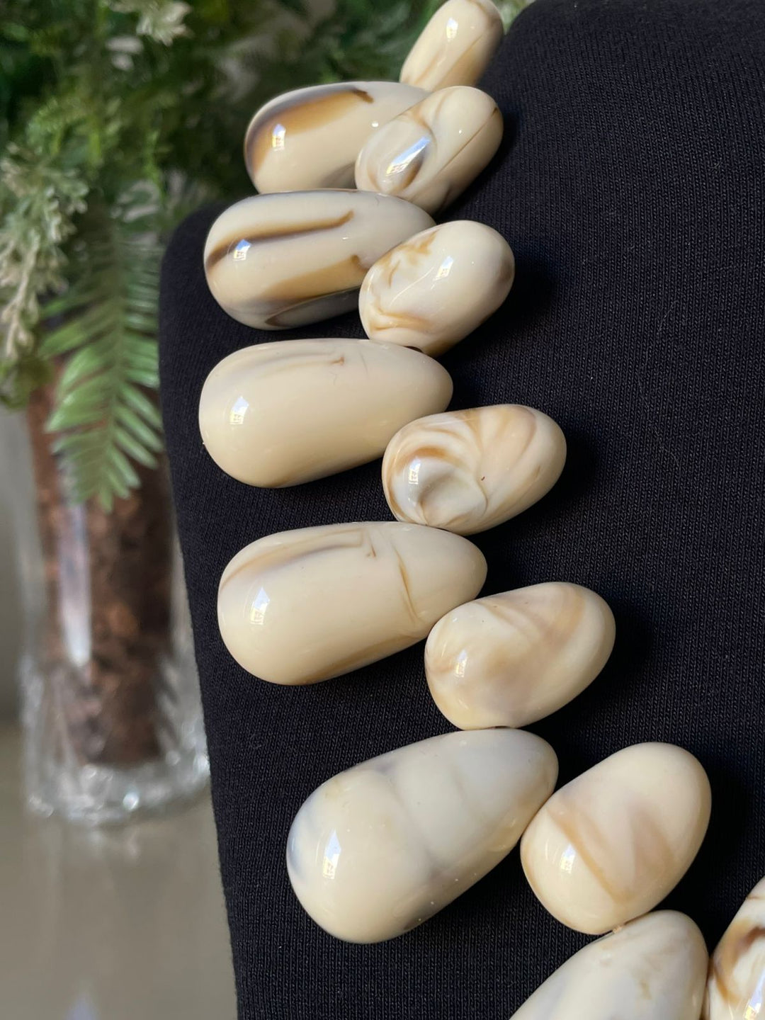 Colar Adriene em Resina - Marfim