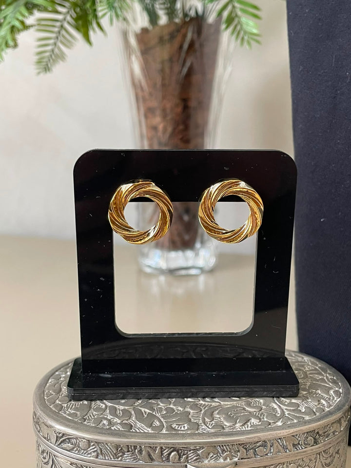 Conjunto Bia Gravatinha - Dourado Argola