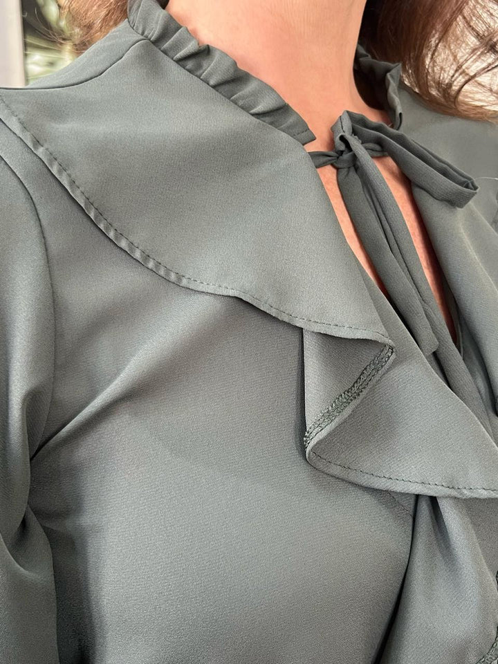 Blusa Sofia em Organza com Babados - Verde Musgo